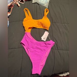 Two tone one piece swim suit